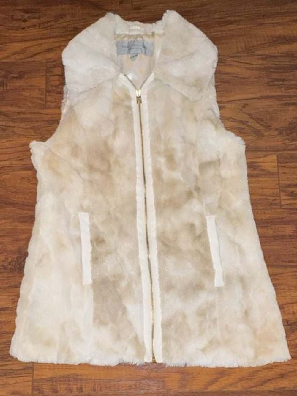 Marc New York Andrew Marc Faux Fur Vest Size M Cream Zip Up Outerwear